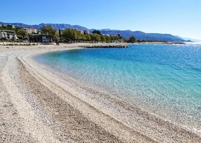 Spacious With Balcony, Close To The Znjan Apartment *