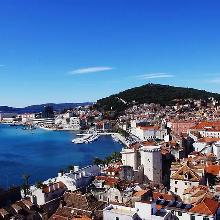 Apartamento Spacious With Balcony, Close To The Znjan Split