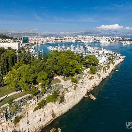 Appartement Spacious With Balcony, Close To The Znjan Split